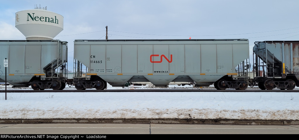 CN 114665